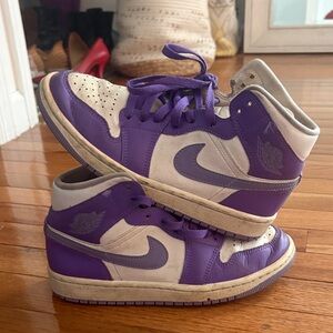 Jordan Women's Sneakers in Purple and Cream